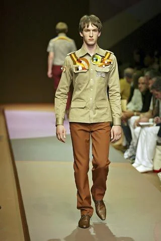 Look 16
